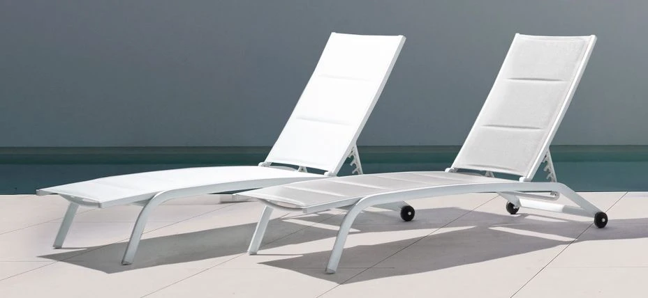 Chaise Longue En Aluminium Avec Roues Blanc Chloé - Lot De 4 – Image 2